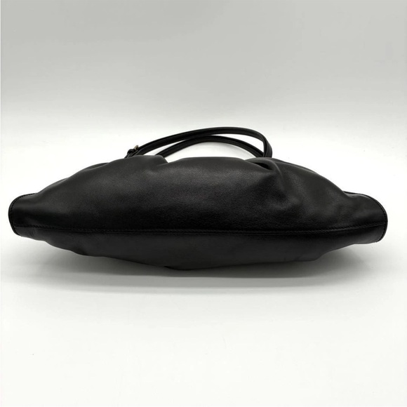 Gucci Tom Ford Black Leather Shoulder Bag - Picture 5 of 14